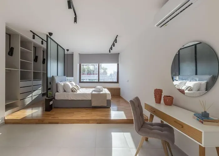 Athinais Luxury Studio 1