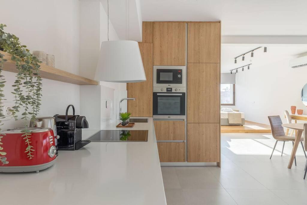 Athinais Luxury 1